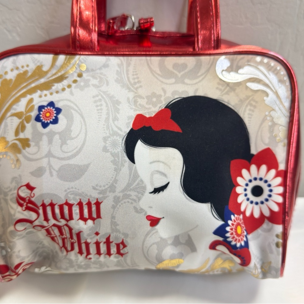Red and White Snow White Women's Bag